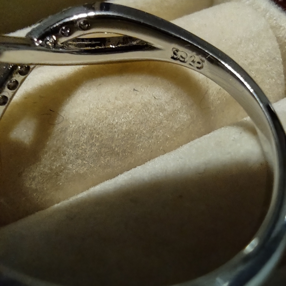 Sterling Silver 925 Size 8 - Picture 7 of 7